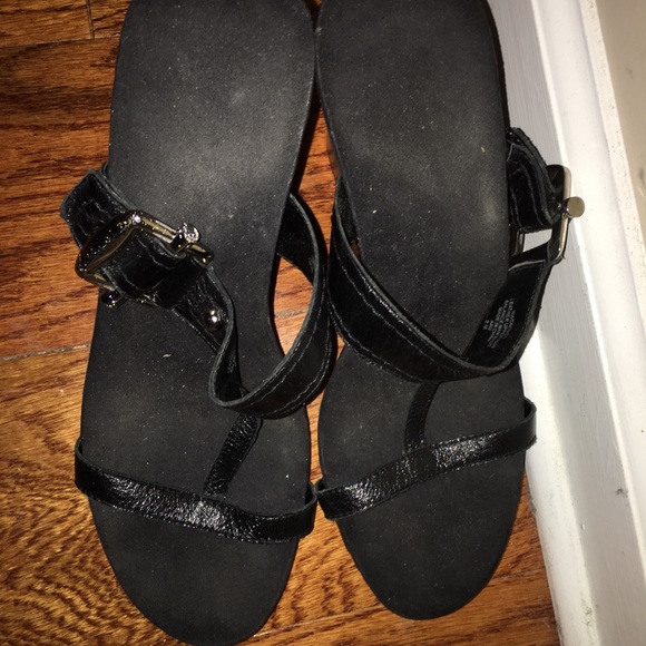 Black leather wedges Sz 8. Nine West - Picture 3 of 4